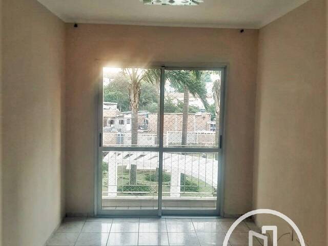 Apartamento para Comprar em São Paulo - 2