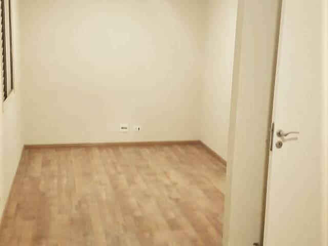 Apartamento para Comprar em São Paulo - 2
