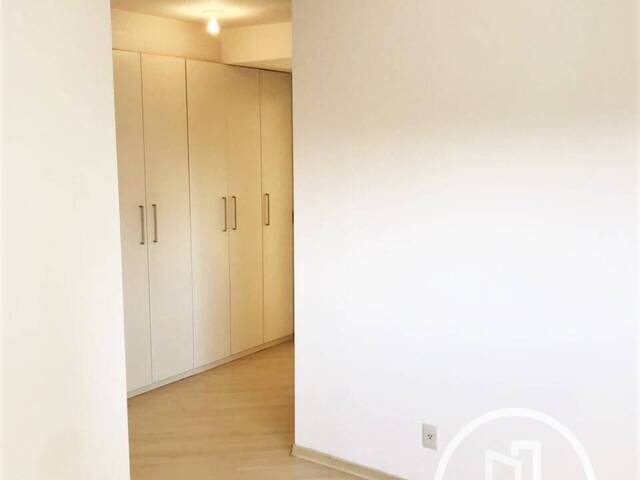 Apartamento para Comprar em São Paulo - 2