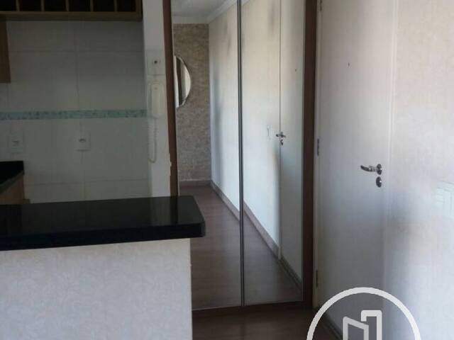 Apartamento para Comprar em São Paulo - 2