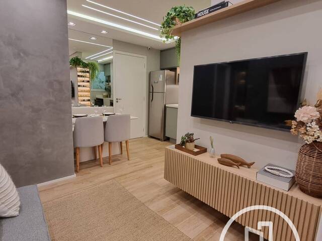 Apartamento para Comprar em São Paulo - 2