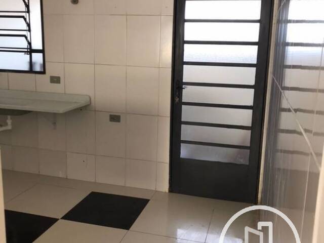 Casa para Comprar em São Paulo - 4