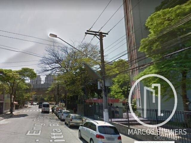 Apartamento para Comprar em São Paulo - 2