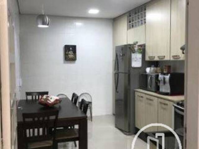 Casa para Comprar em São Paulo - 2