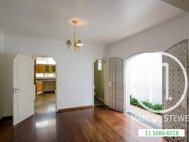 Casa para Comprar em São Paulo - 2