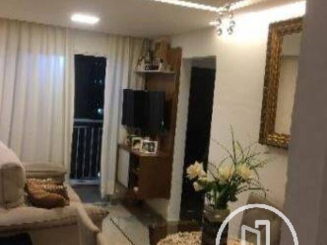 Apartamento para Comprar em São Paulo - 2