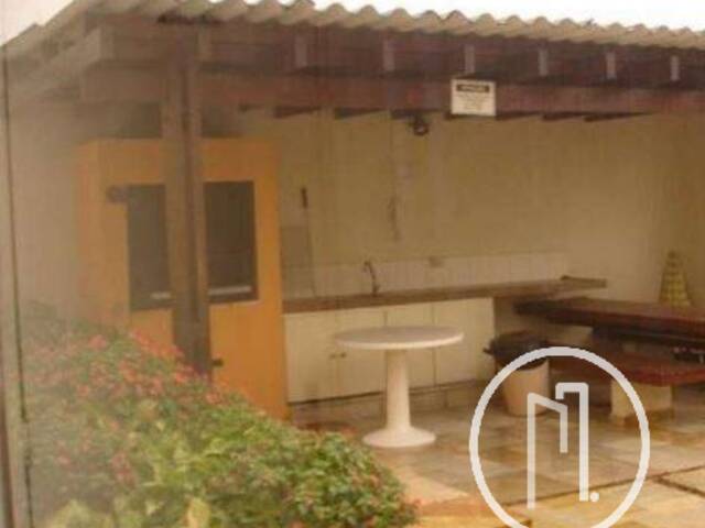 Apartamento para Comprar em São Paulo - 2