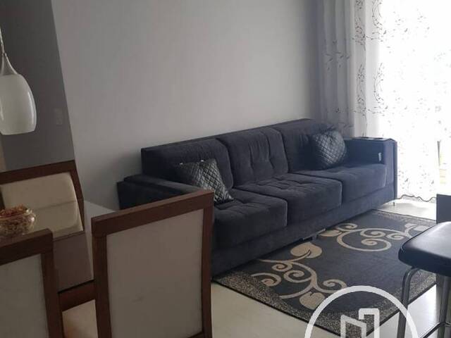 Apartamento para Comprar em São Paulo - 2