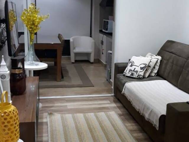 Apartamento para Comprar em São Paulo - 2