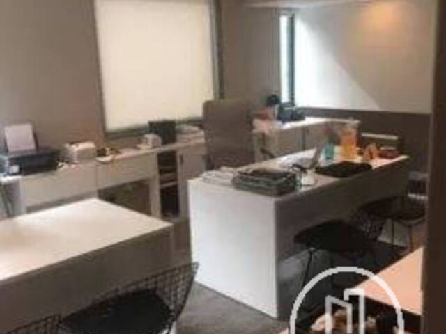Sala Comercial para Comprar em São Paulo - 1