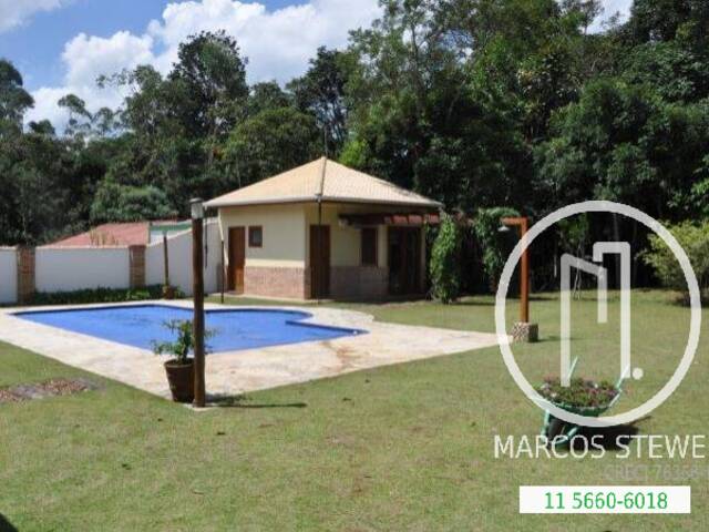 Casa para Comprar em Embu-Guaçu - 4