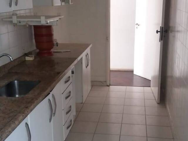 Apartamento para Comprar em São Paulo - 2