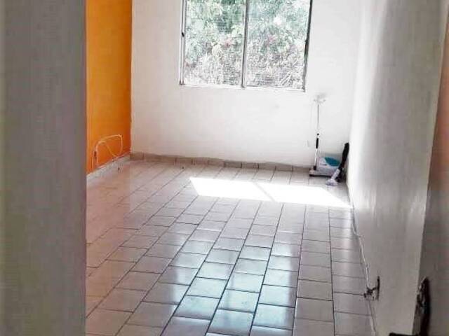Apartamento para Comprar em São Paulo - 2