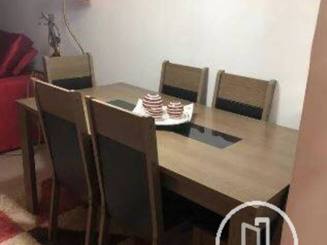 Apartamento para Comprar em São Paulo - 2