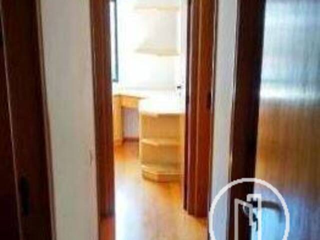 Apartamento para Comprar em São Paulo - 2