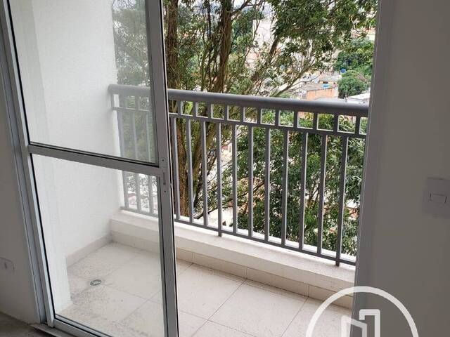 Apartamento para Comprar em São Paulo - 2
