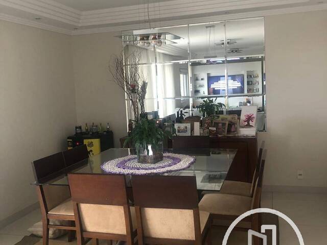 Apartamento para Comprar em São Paulo - 2