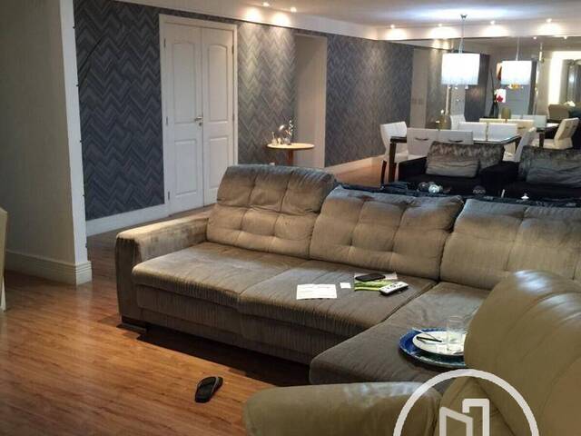 Apartamento para Comprar em São Paulo - 2
