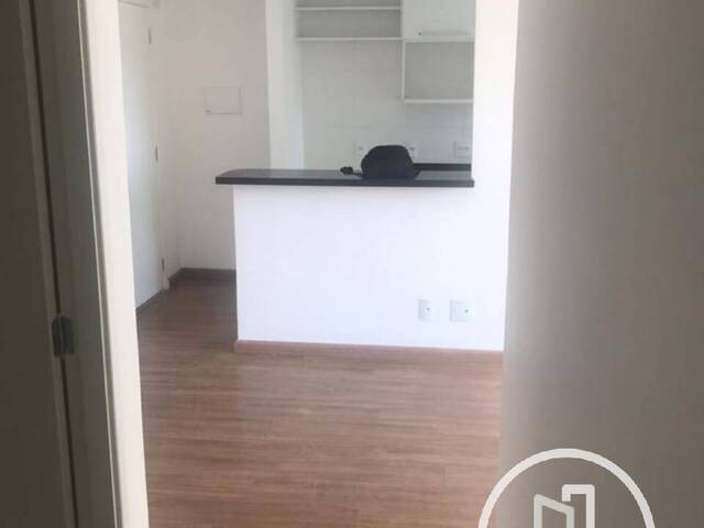 Apartamento para Comprar em São Paulo - 2