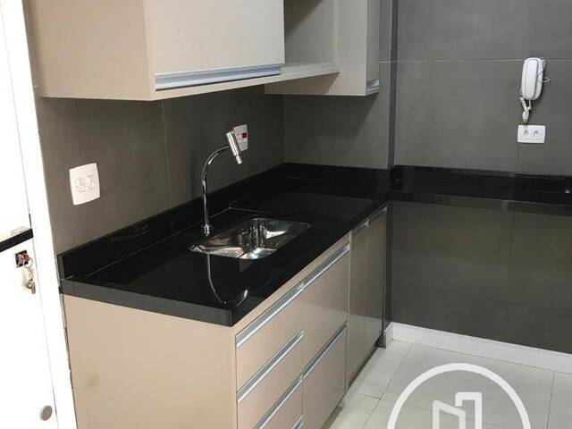 Apartamento para Comprar em São Paulo - 2