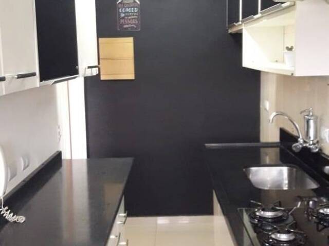 Apartamento para Comprar em São Paulo - 2