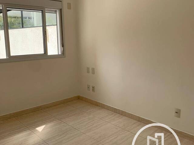 Apartamento para Comprar em São Paulo - 2