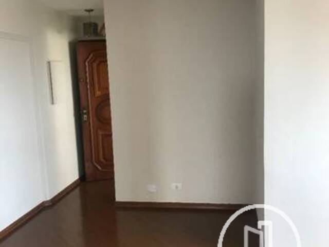 Apartamento para Comprar em São Paulo - 2