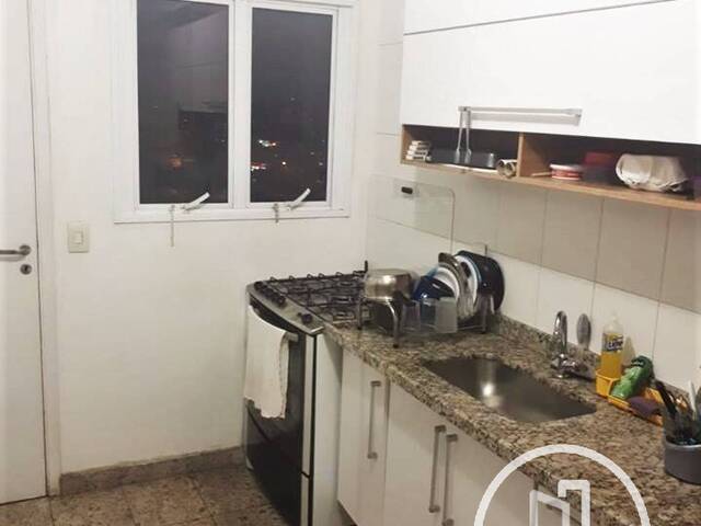 Apartamento para Comprar em São Paulo - 2
