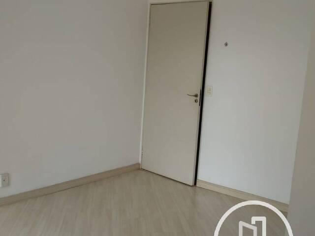 Apartamento para Comprar em São Paulo - 2