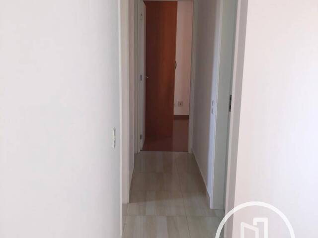 Apartamento para Comprar em São Paulo - 2