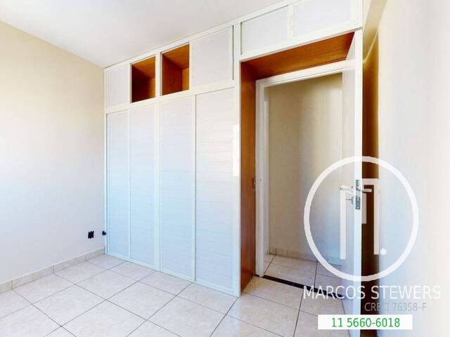 #11E18ML - Apartamento para Comprar em São Paulo - SP - 2