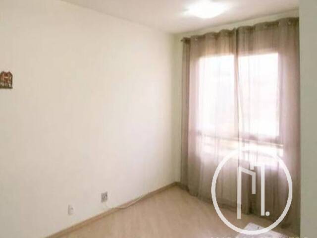Apartamento para Comprar em São Paulo - 2
