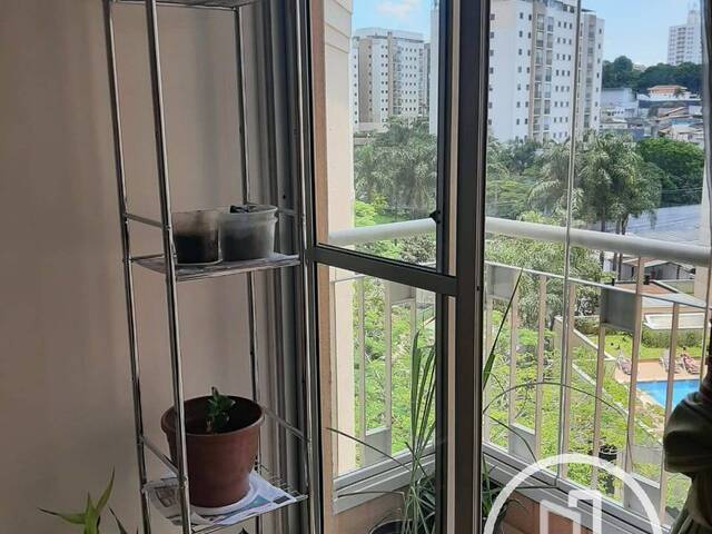 Apartamento para Comprar em São Paulo - 2