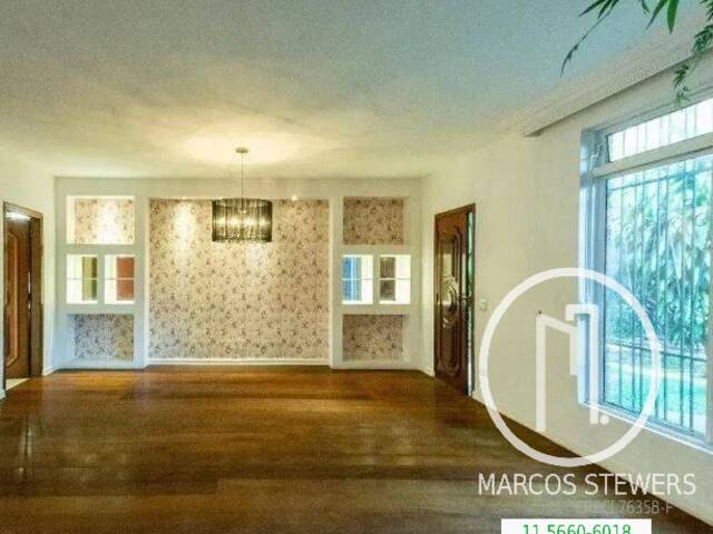 Casa para Comprar em São Paulo - 2