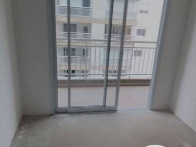 Apartamento para Comprar em São Paulo - 2