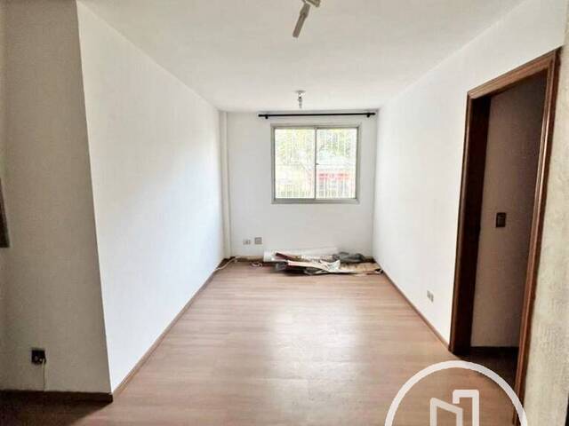 Apartamento para Comprar em São Paulo - 2