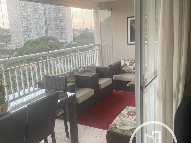 Apartamento para Comprar em São Paulo - 2