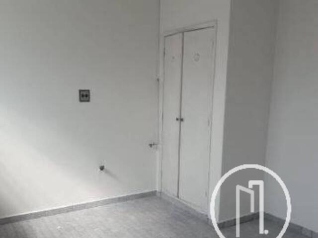 Casa para Comprar em São Paulo - 2