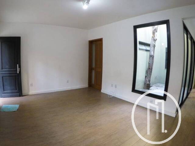 Casa para Comprar em São Paulo - 5