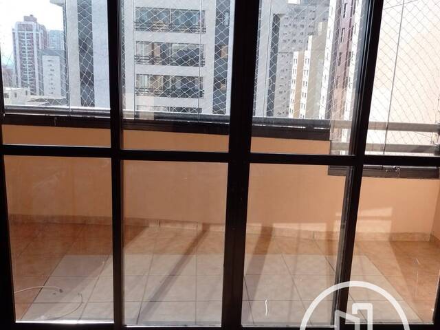 Apartamento para Comprar em São Paulo - 2