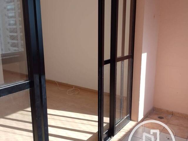 Apartamento para Comprar em São Paulo - 3