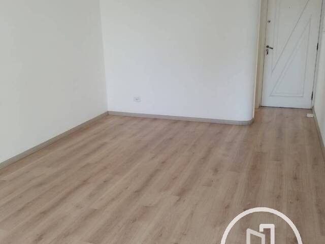 Apartamento para Comprar em São Paulo - 2