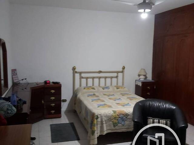Casa para Comprar em São Paulo - 4