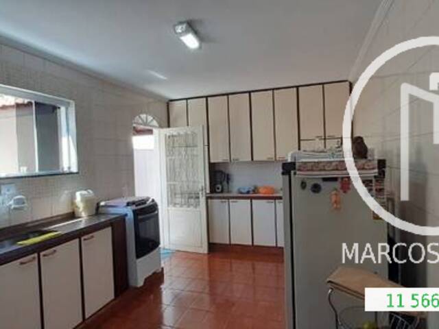 Casa para Comprar em São Paulo - 4