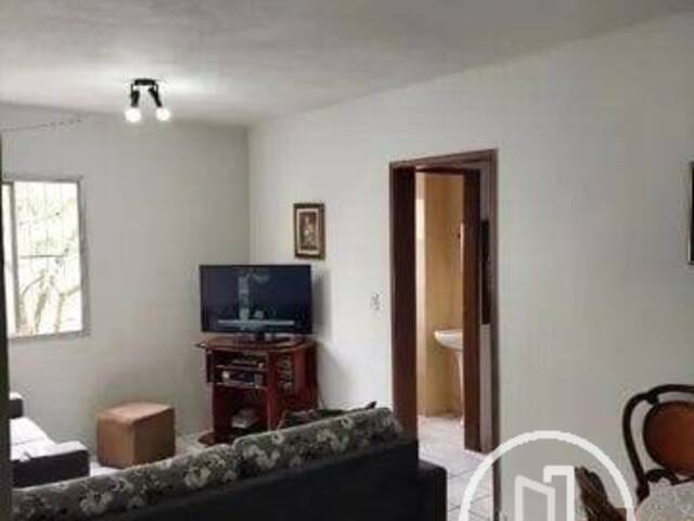 Apartamento para Comprar em São Paulo - 2