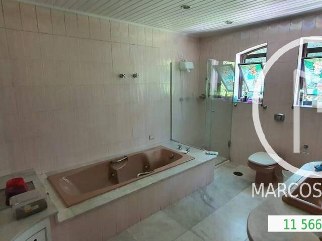Casa para Comprar em São Paulo - 4