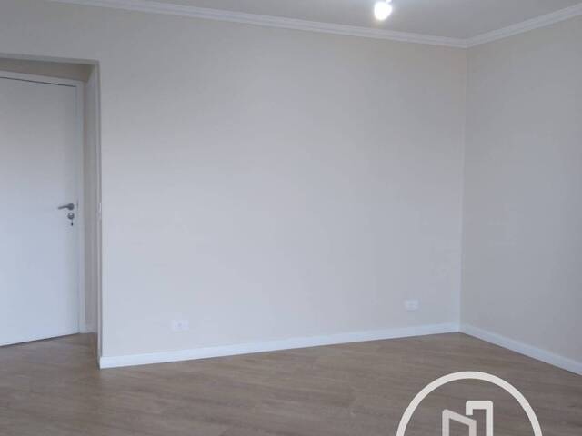 #18E4N9B - Apartamento para Comprar em São Paulo - SP