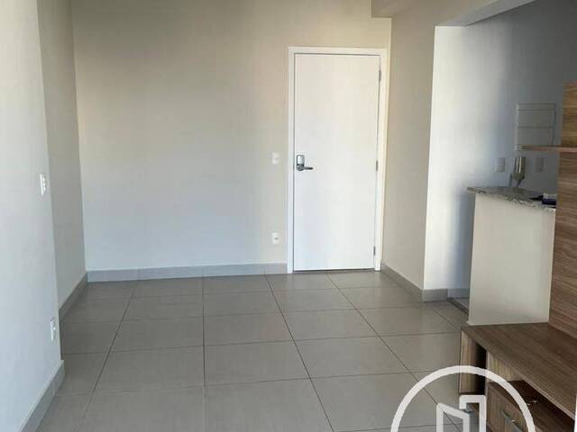 Apartamento para Comprar em São Paulo - 2