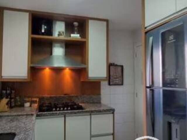Apartamento para Comprar em São Paulo - 2