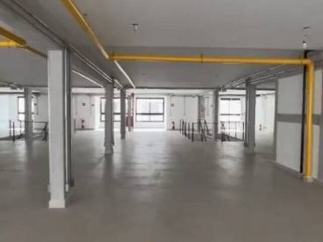 Prédio Comercial para Alugar em São Paulo - 4
